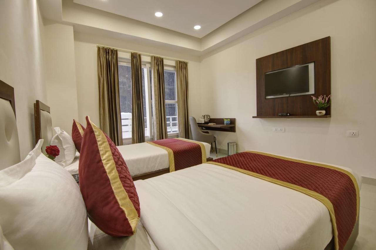 Hotel La Mirage Noida Dış mekan fotoğraf