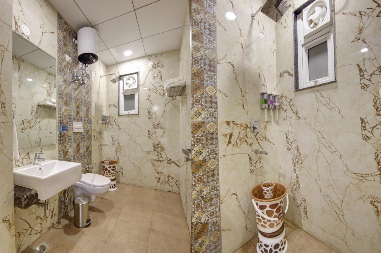 Hotel La Mirage Noida Dış mekan fotoğraf