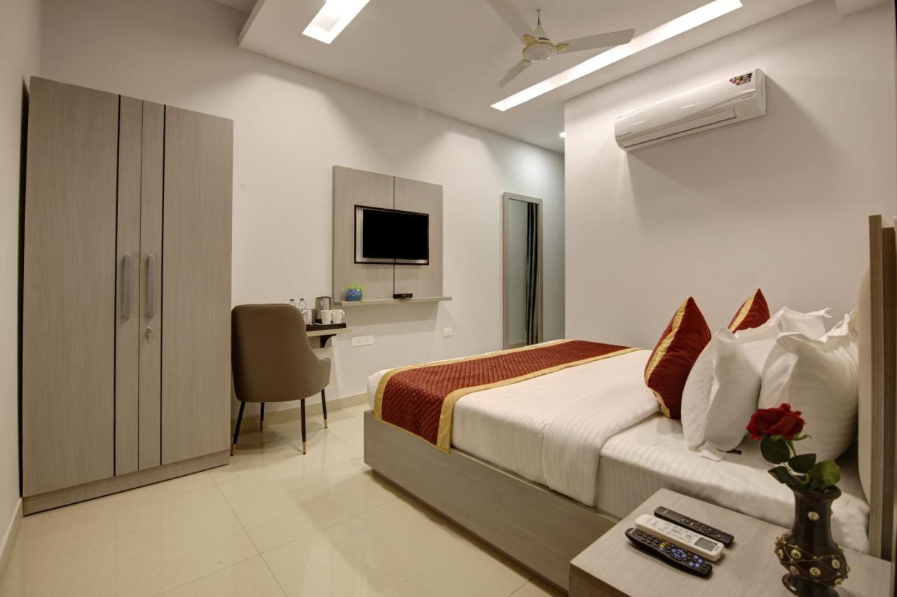 Hotel La Mirage Noida Dış mekan fotoğraf